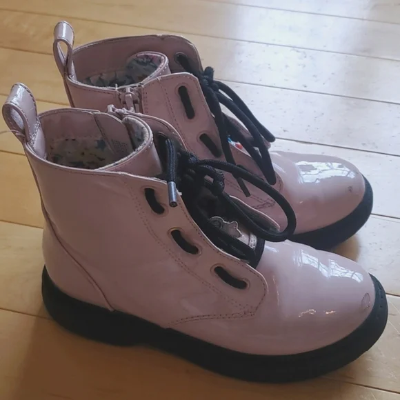 Girls art class combat boots - Picture 3 of 8